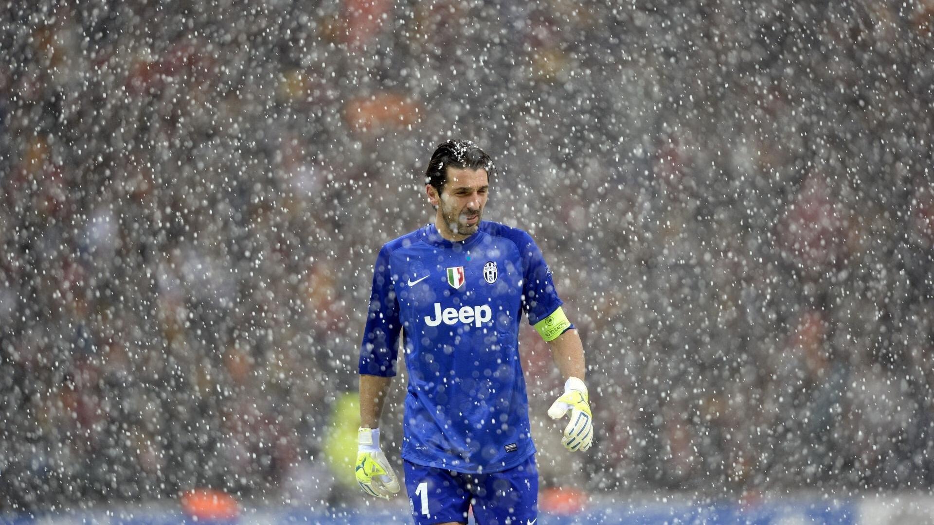 埃弗顿与切尔西就霍尔转会展开初步谈判，正式报价尚未提交